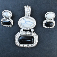 Onyx and picture marble earring and pendant set