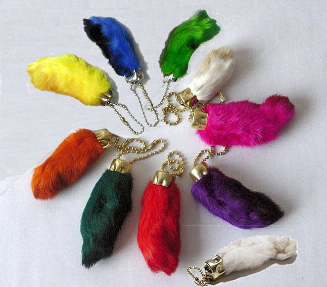 LUCKY RABBITS FOOT RABBIT'S FEET QTY 2 GENUINE RABBIT'S FOOT NATURAL KEY CHAINS 